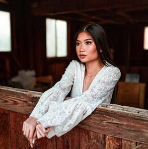 Meet your Posher, Chau